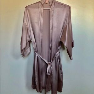 Robe Victoria secrets!